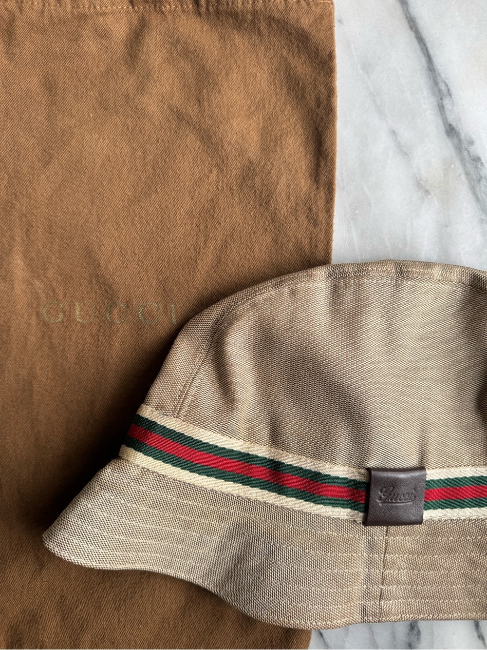 Gucci Beige Canvas Bucket Hat with Green and Red Web Stripe - Picture 5 of 7